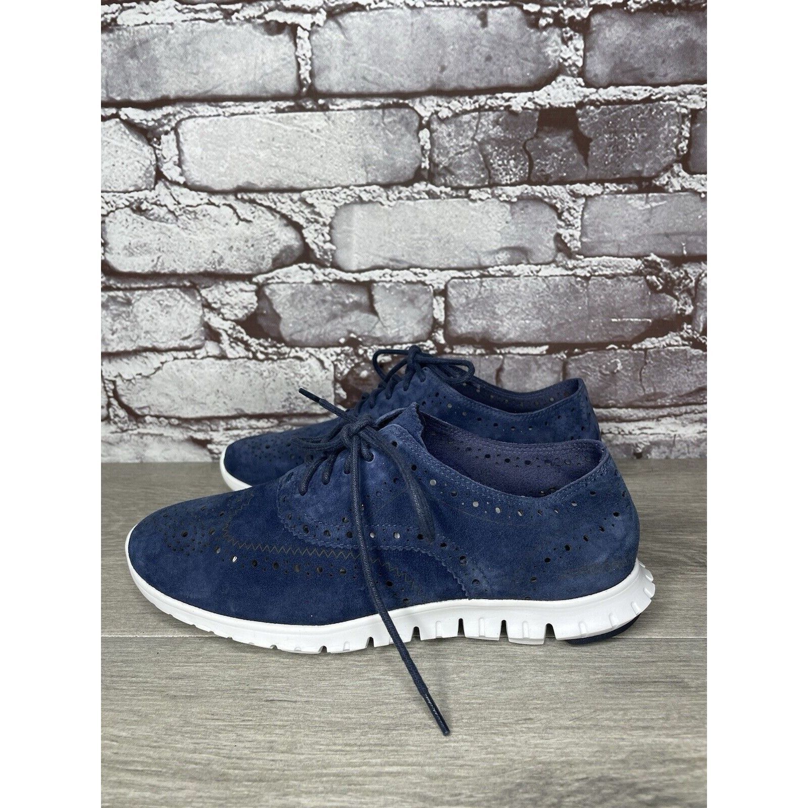 Cole Haan Cole Haan Zerogrand Blue Suede Wingtip Oxfords Women Sz 5.5B Size US 5.5 / IT 35.5 - 13 Thumbnail