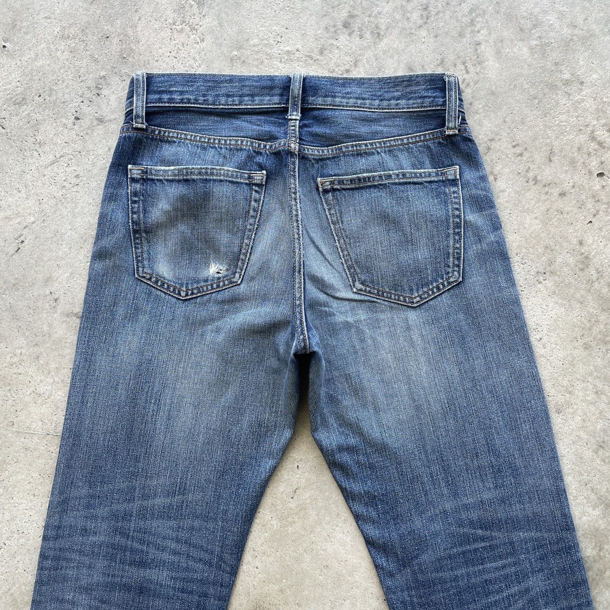 Japanese Brand Vintage Japanese Distressed Jeans Faded Denim Pants W31 Size US 31 - 8 Thumbnail