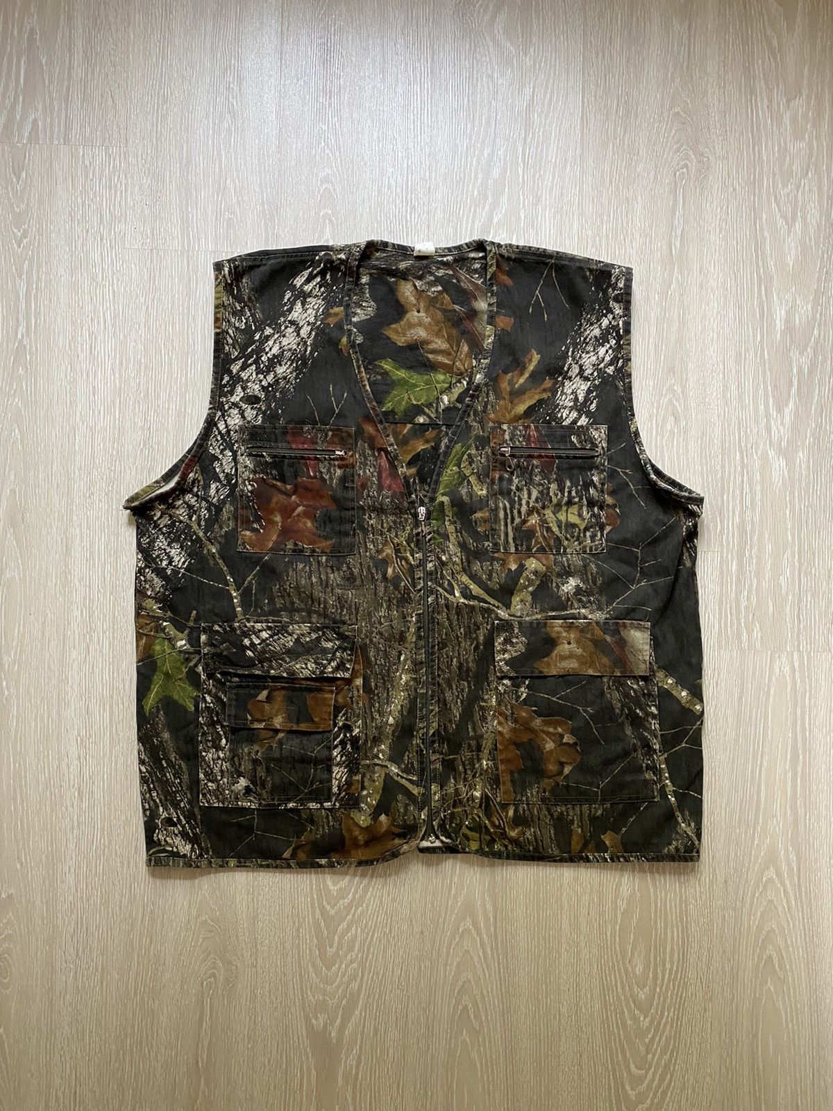 Vintage Vintage Camo Vest Realtree Streetwear Y2K Size US XXL / EU 58 / 5 - 1 Thumbnail