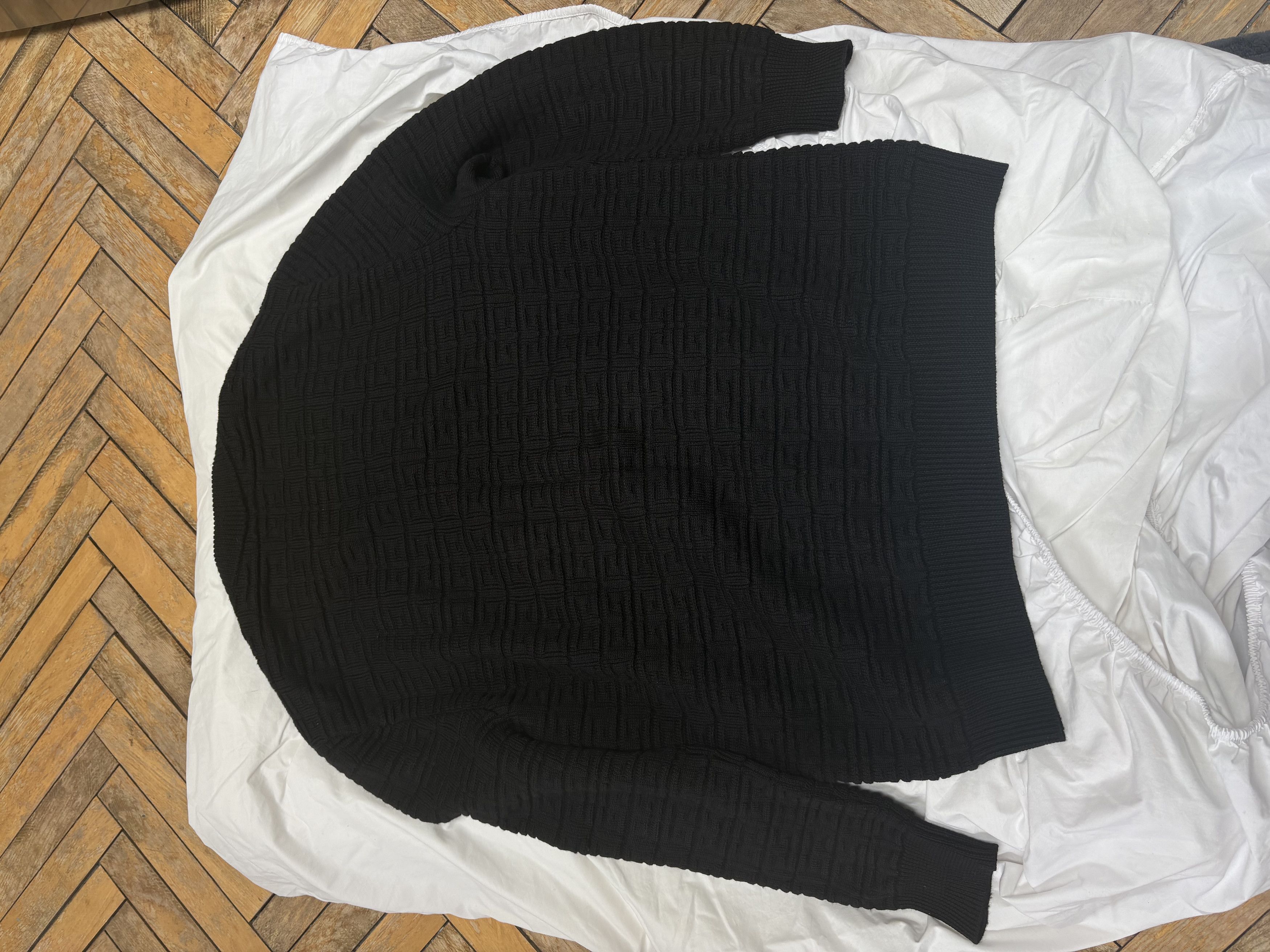Givenchy Givenchy black 4G jacquard cotton jumper Size US L / EU 52-54 / 3 - 1 Thumbnail