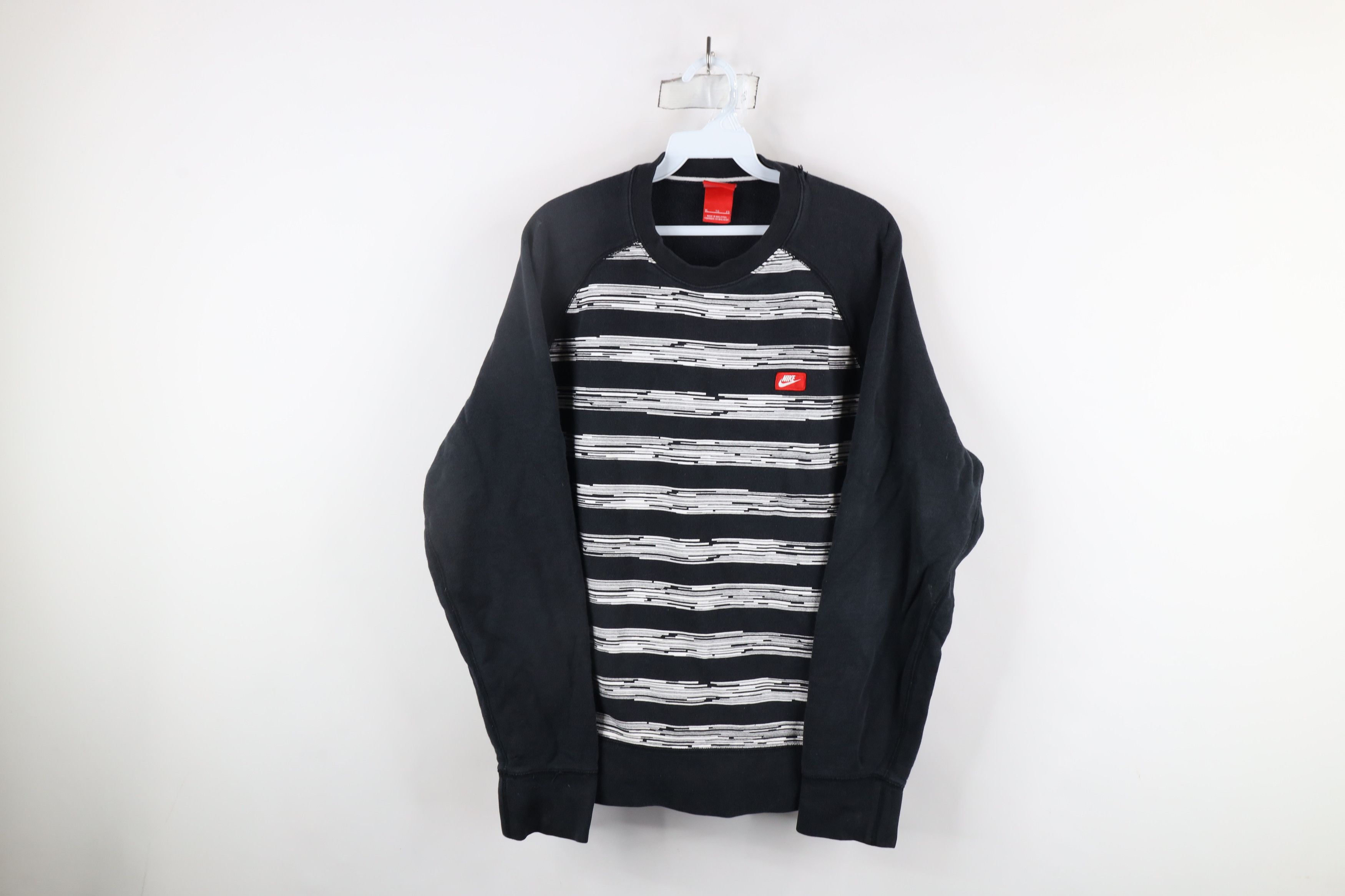 Nike × Vintage Vintage Nike Sportswear Striped Box Logo Crewneck Sweatshirt Size US XL / EU 56 / 4 - 1 Thumbnail