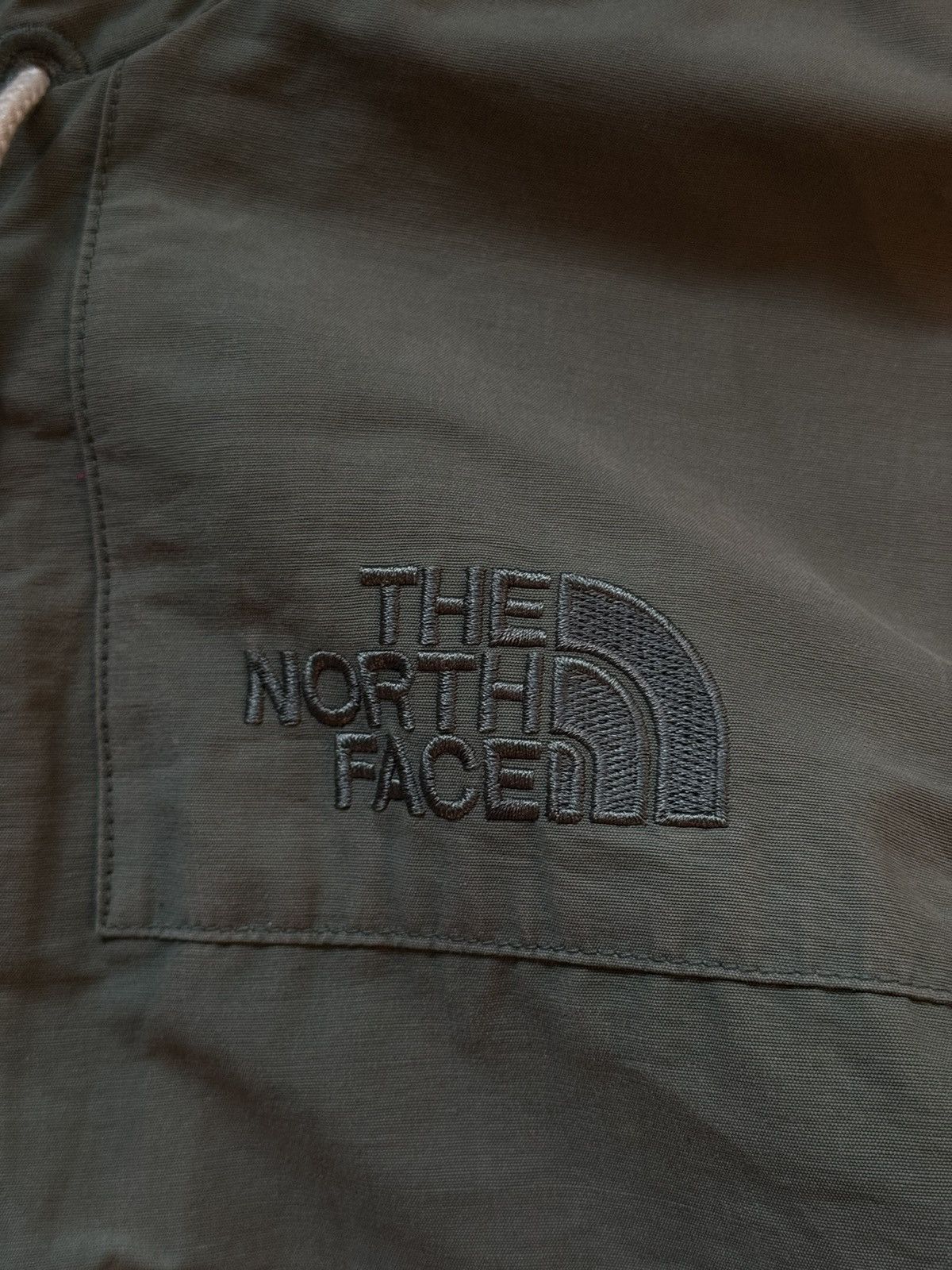 The North Face The North Face TNF gorpcore style khaki hooded parka jacket Size US L / EU 52-54 / 3 - 6 Thumbnail