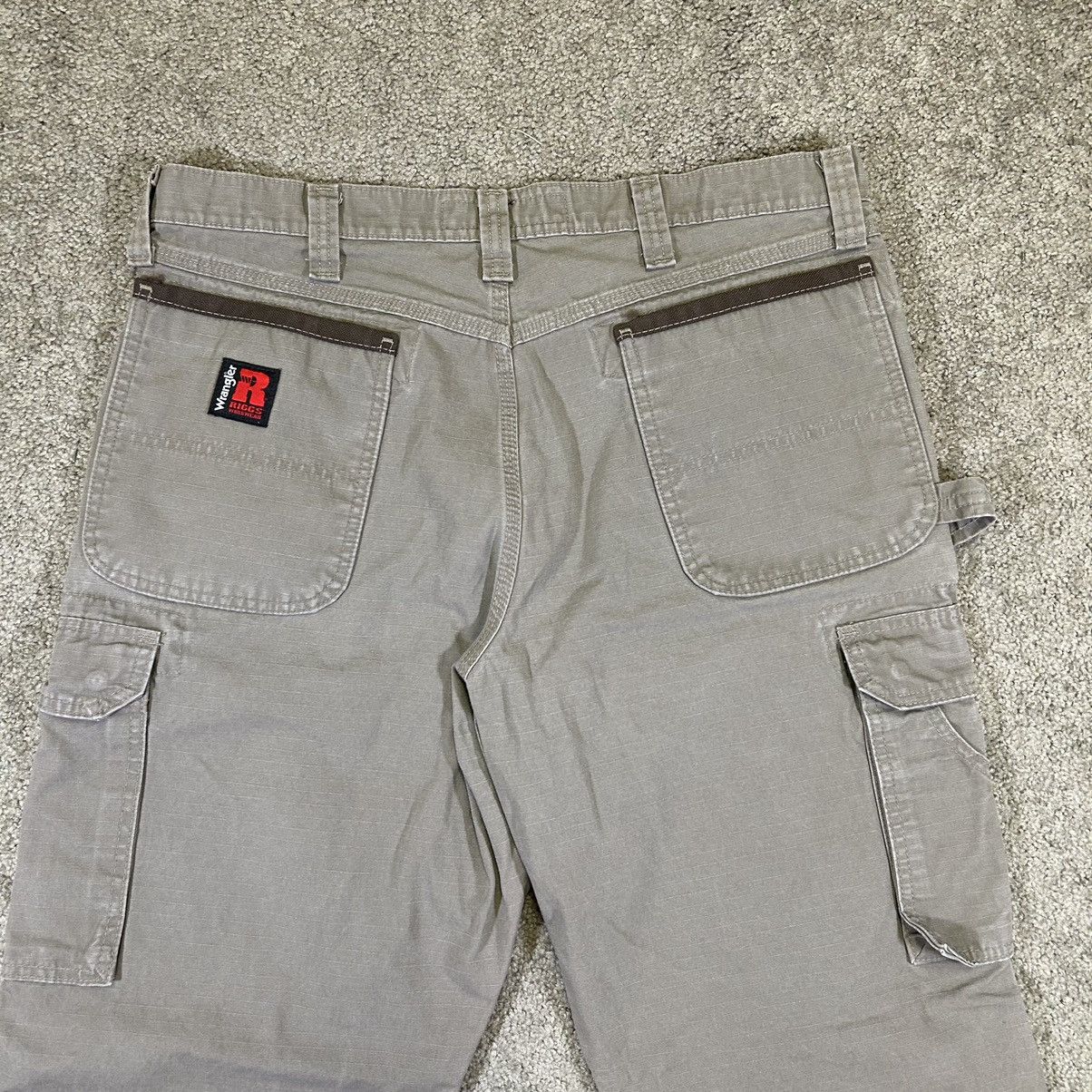 Vintage × Wrangler Crazy Vintage Y2K Wrangler Riggs Double Knee Cargo Pants Size US 35 - 2 Thumbnail