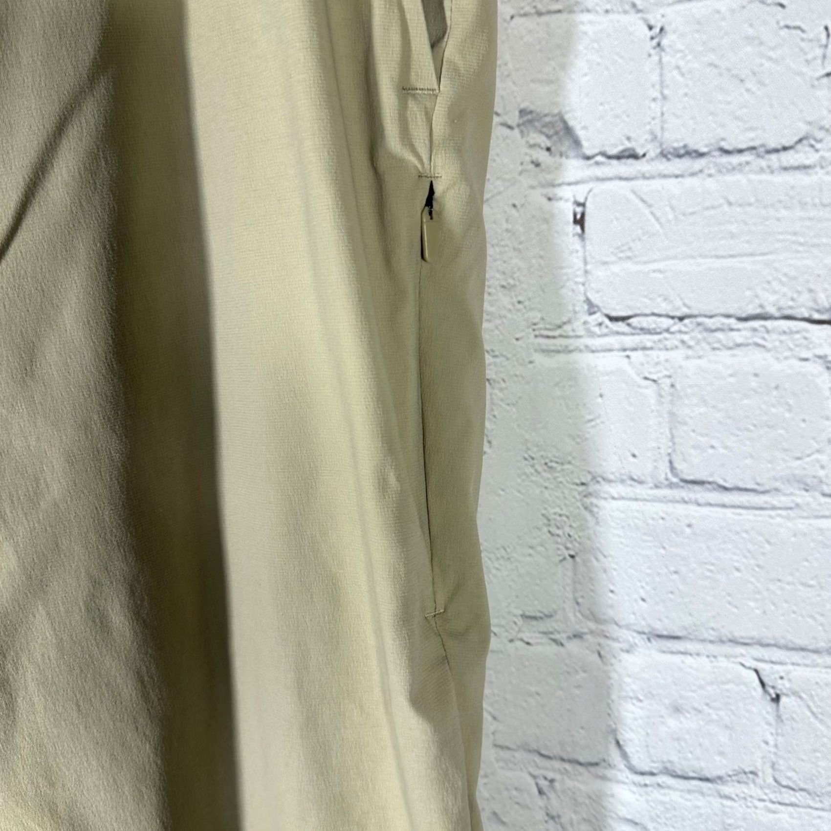 Lululemon Lululemon Mens Pants Chino Beige Technical Performance Activewear Slim 33 LM5AS9S Size US 34 / EU 50 - 3 Thumbnail
