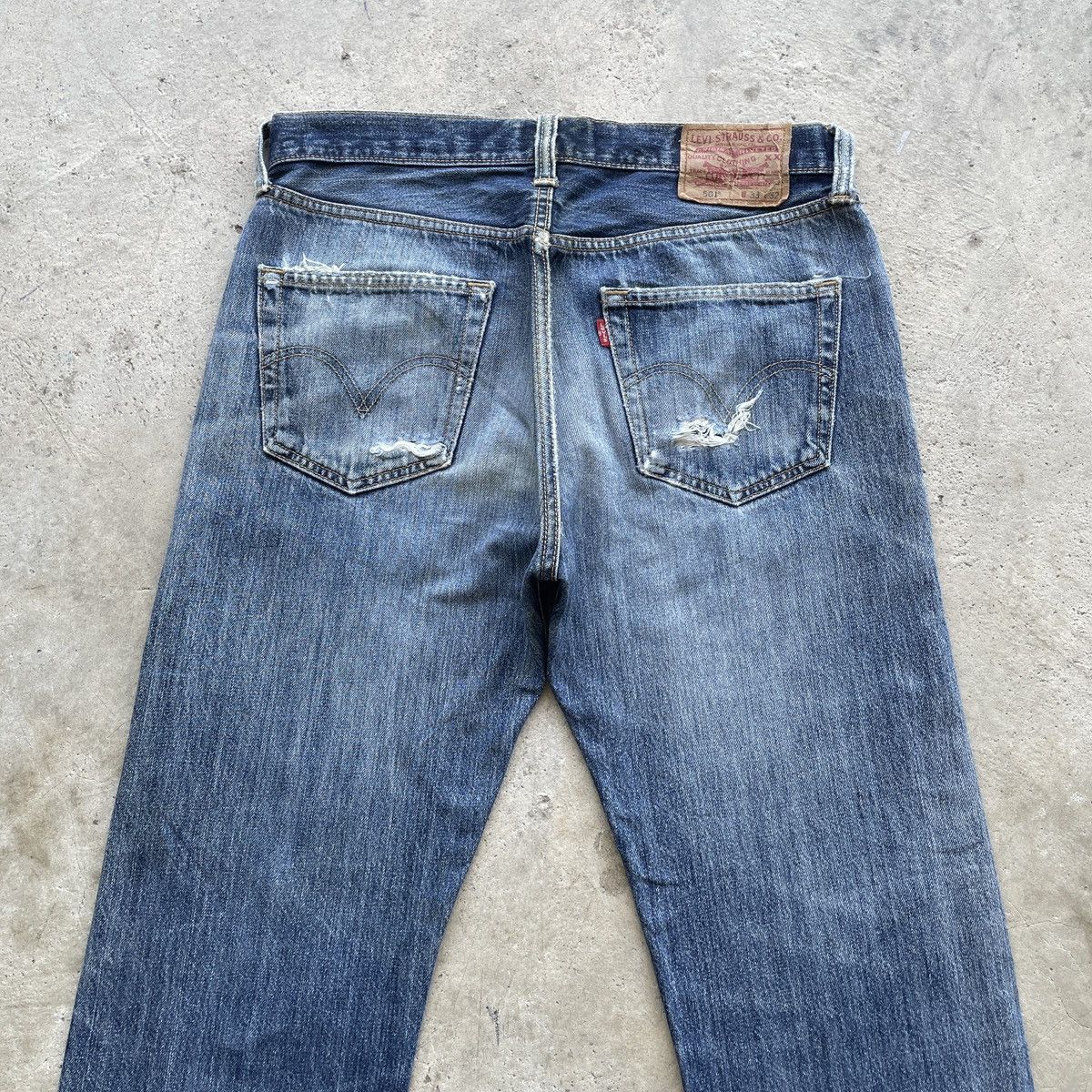 Levi's Vintage Levi’s 501 Ripped Jeans Faded Distressed Denim Pants Size US 33 - 13 Thumbnail