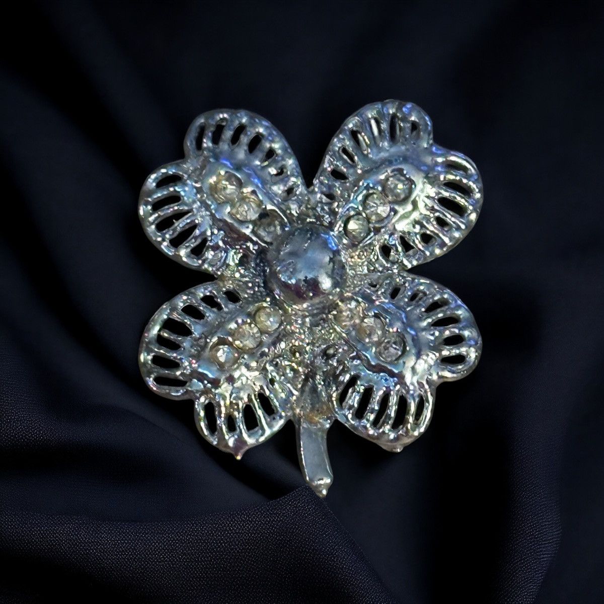 Vintage Vintage silver tone filigree shamrock brooch Size ONE SIZE - 1 Thumbnail