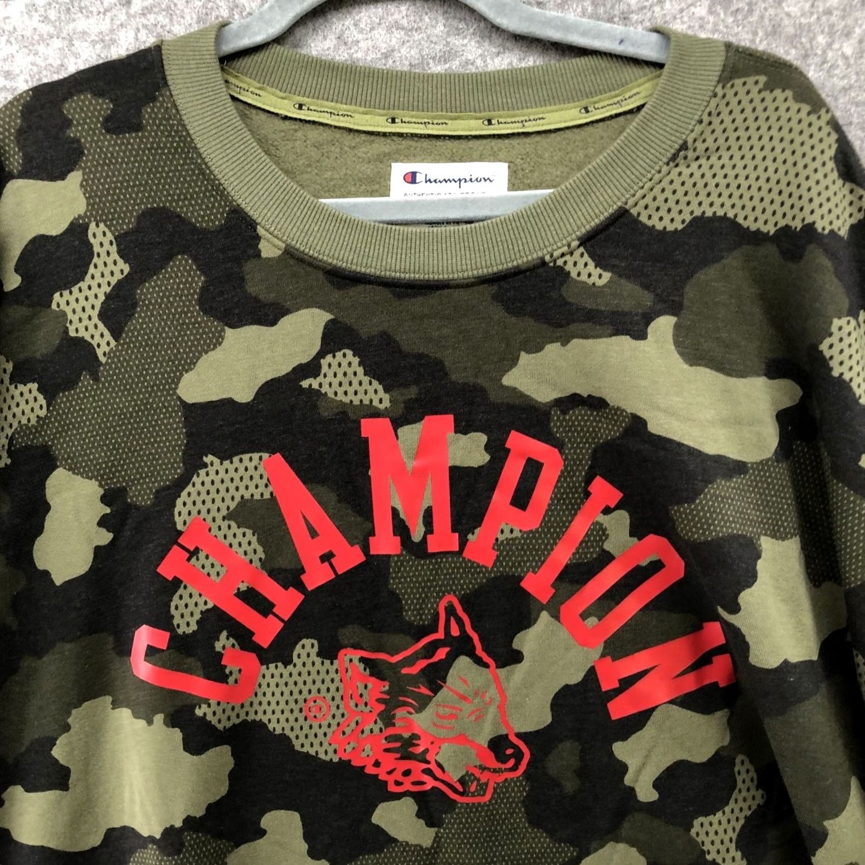 Champion Champion Camo Sweatshirt Mens 2XL Green Logo Wolf Crewneck Pullover Sweatshirt Size US XXL / EU 58 / 5 - 3 Thumbnail