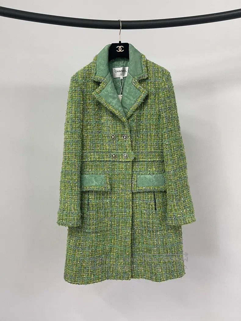 Chanel Chanel 24A Manchester Series Green Tweed Coat Size S / US 4 / IT 40 - 1 Thumbnail