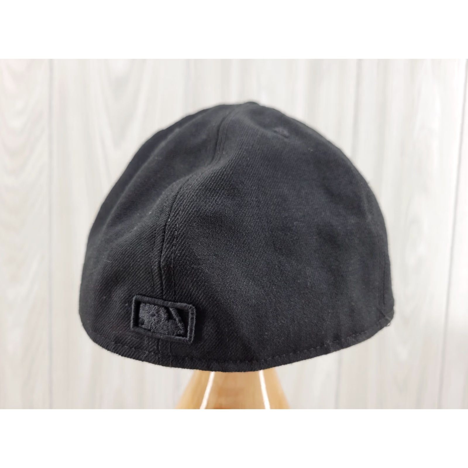 New Era VINTAGE MLB Atlanta Braves A 59FIFTY 5950 Men's Fitted New Era Hat Cap All Black Size ONE SIZE - 7 Thumbnail