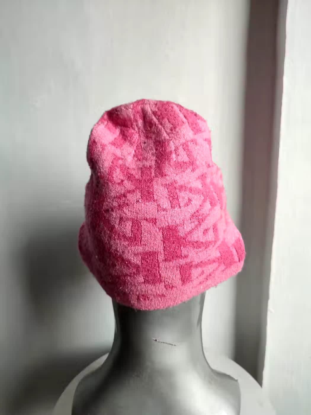 Cartoon Network Hello Kitty Beanie hats Size ONE SIZE - 5 Thumbnail