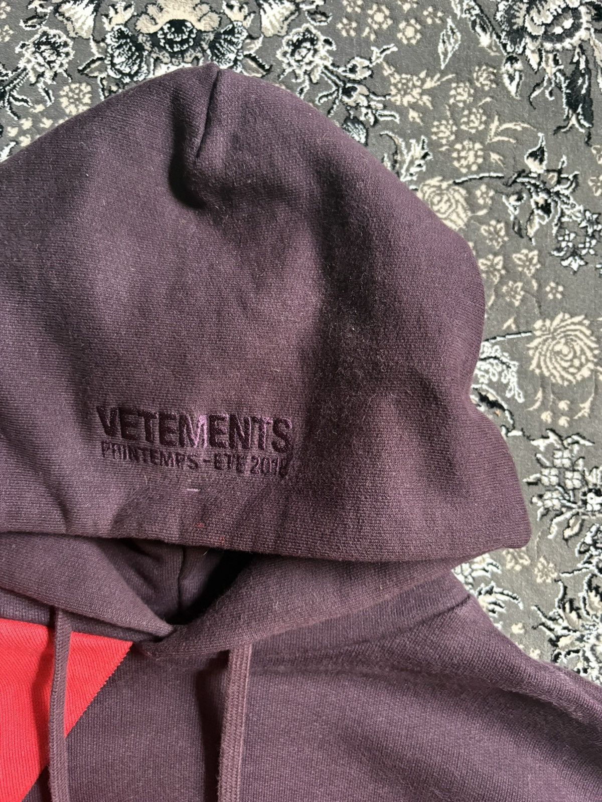 Vetements Vetements SS18 Zurich Reconstructed Hoodie Size US S / EU 44-46 / 1 - 2 Thumbnail