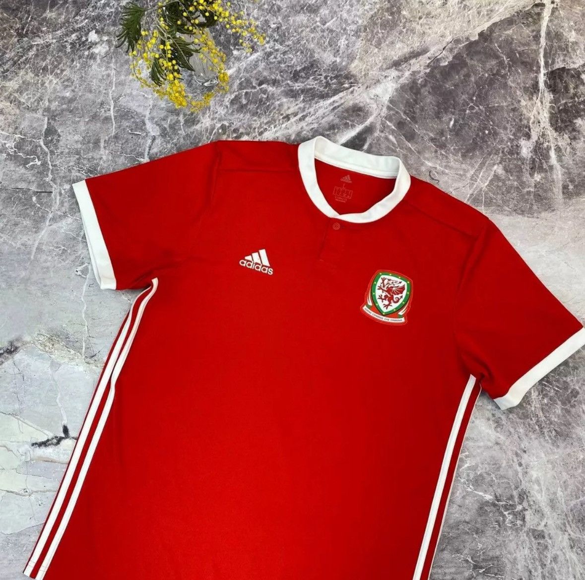Adidas Wales Shirt Mens L Wales 2017-19 Home Cymru Football Jersey Size US L / EU 52-54 / 3 - 5 Thumbnail