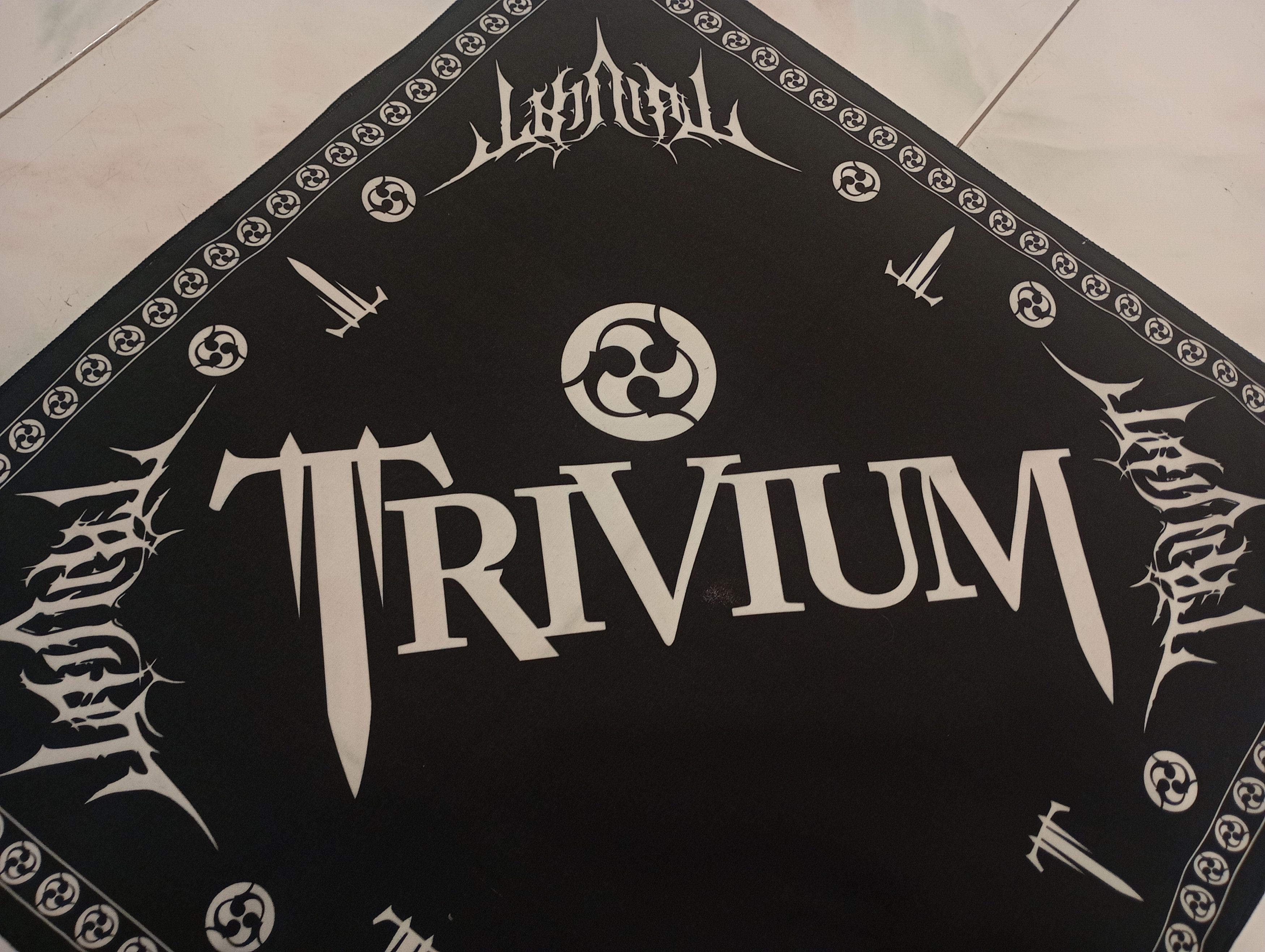 Band Tees Skulls Bandana Handkerchief trivium Size ONE SIZE - 4 Thumbnail