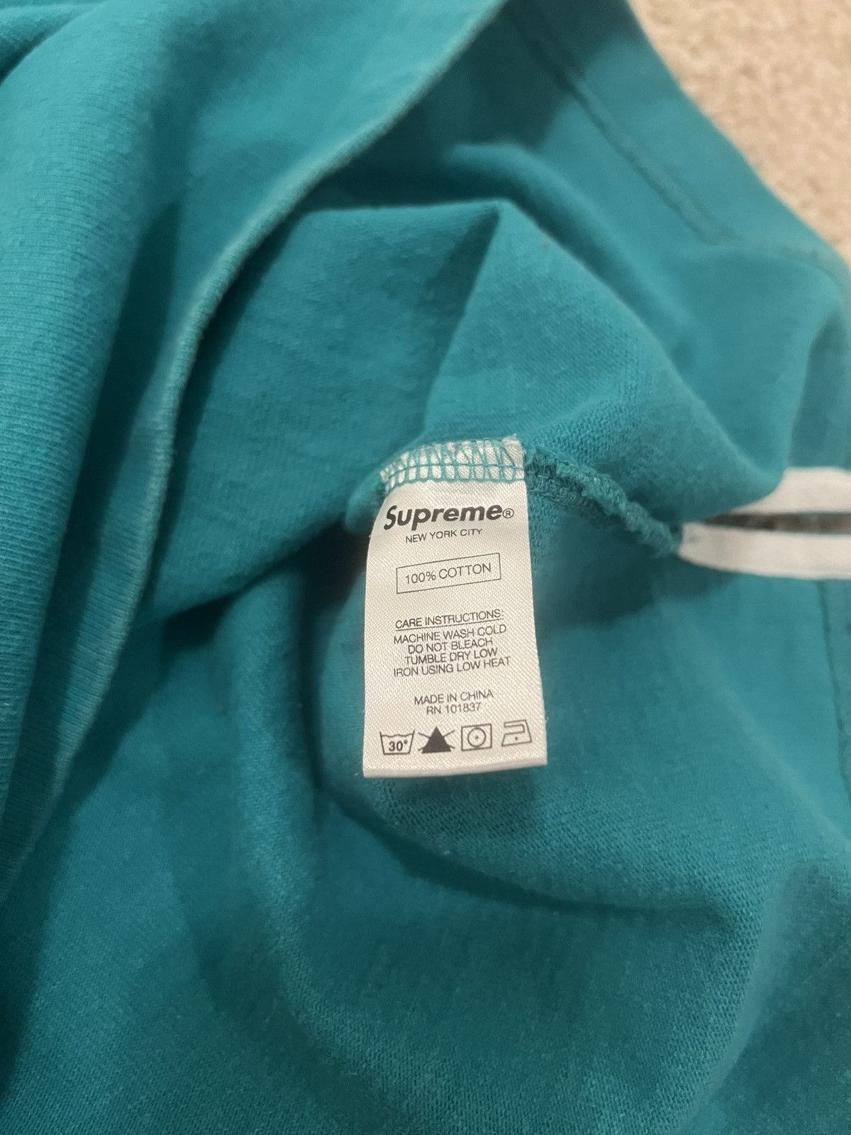 Supreme Supreme 2017 playboy rugby Size US M / EU 48-50 / 2 - 7 Thumbnail