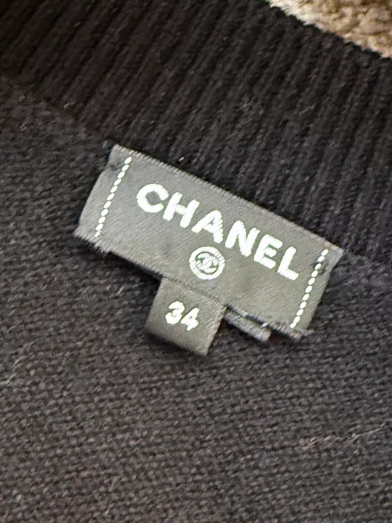 Chanel Chanel No. 5 badge embroidery long-sleeved knitted cardiga Size XXS / US 00 / IT 34 - 6 Thumbnail
