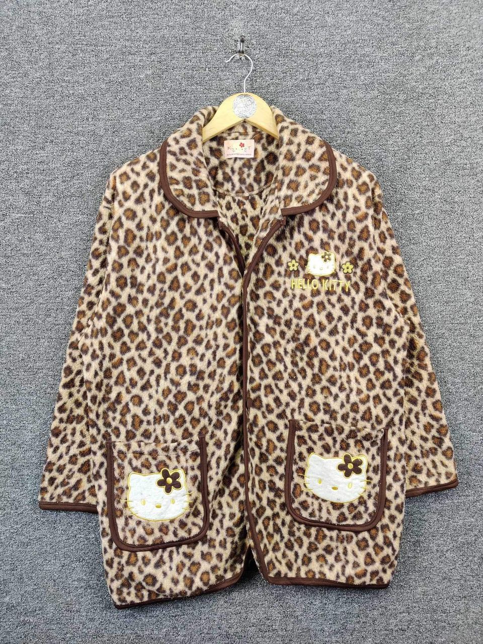 Anime Vintage Hello Kitty Sanrio Fleece Leopard Sleepwear Size US L / EU 52-54 / 3 - 1 Thumbnail