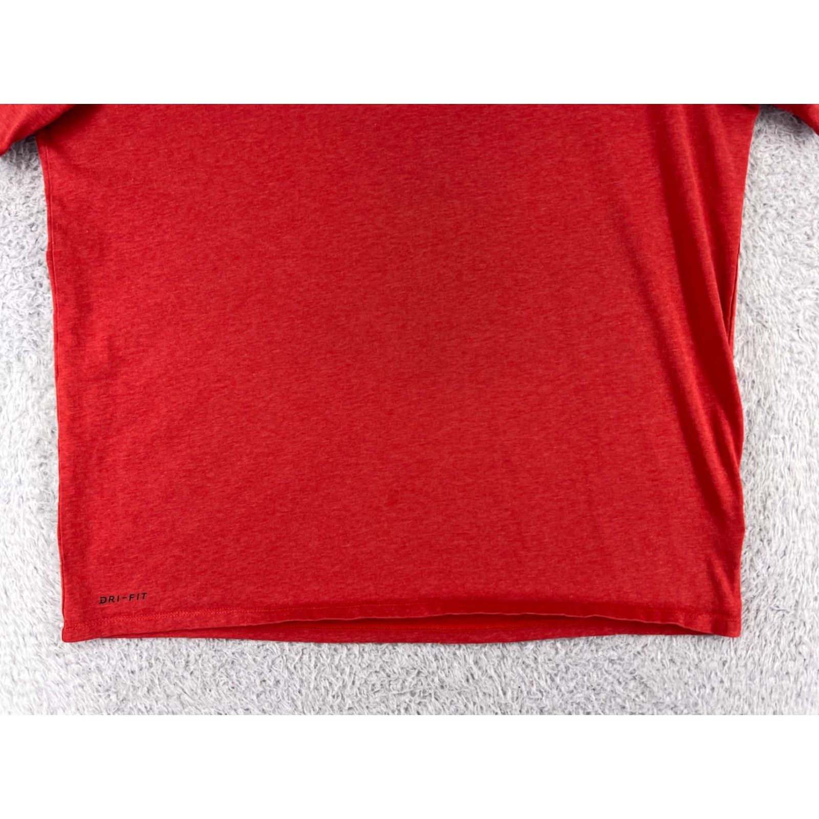 Nike Nike Shirt Mens XL Red Swoosh Short Sleeve Crew Neck Cotton Blend Gym Size US XL / EU 56 / 4 - 6 Thumbnail