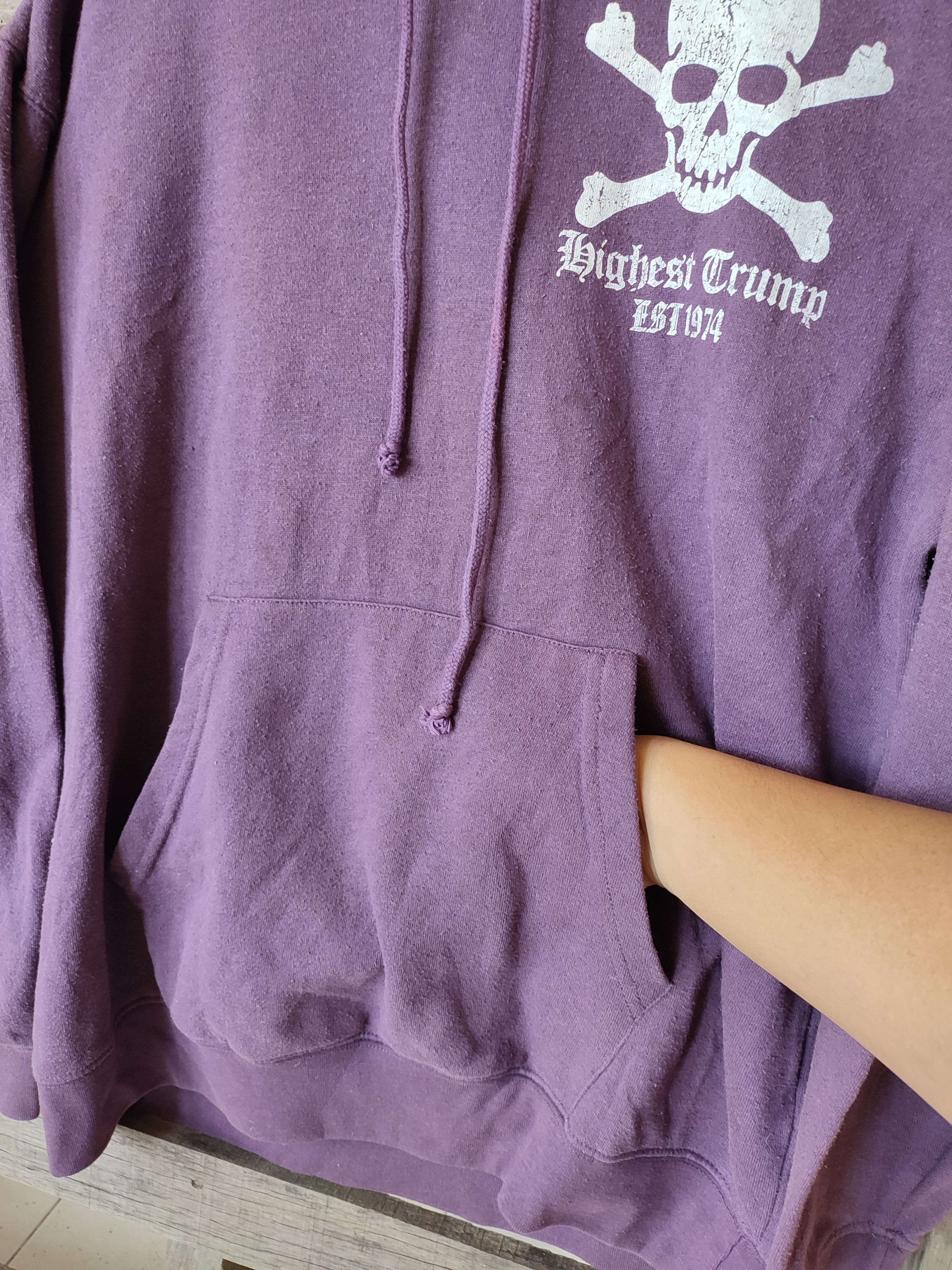 If Six Was Nine × Japanese Brand × Vintage VINTAGE BIGHEST CRUMP CROSSBONE HOODIE Size US L / EU 52-54 / 3 - 6 Thumbnail