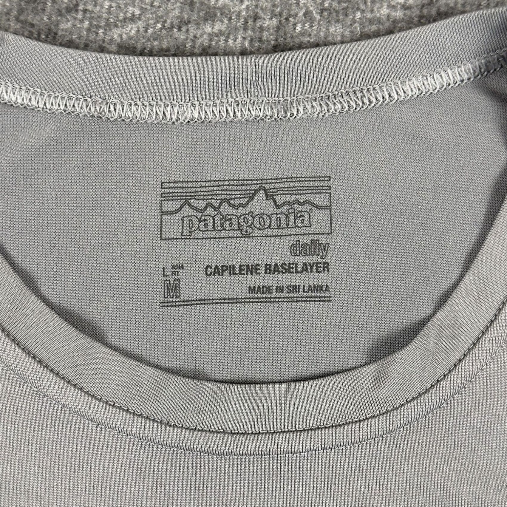 Patagonia Patagonia Capilene Daily Shirt Mens Medium Gray Short Sleeve Base Layer Tee Size US M / EU 48-50 / 2 - 2 Thumbnail