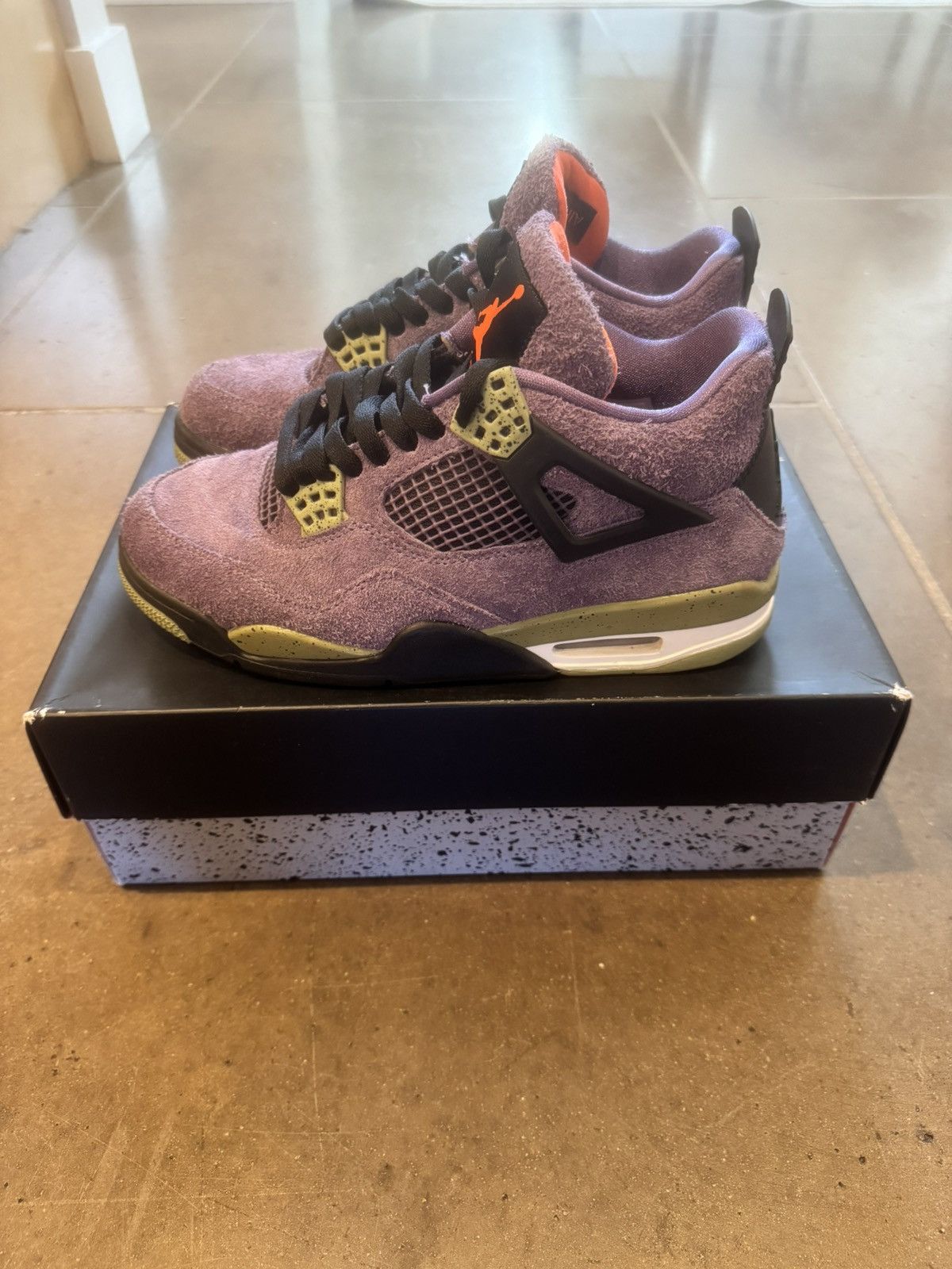 Jordan Brand Air Jordan Retro 4 “Purple Canyon” Size US 8 / EU 41 - 3 Thumbnail