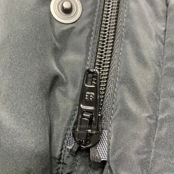 Balenciaga Balenciaga Black Logo Padded Vest for Men. Size US L / EU 52-54 / 3 - 7 Thumbnail