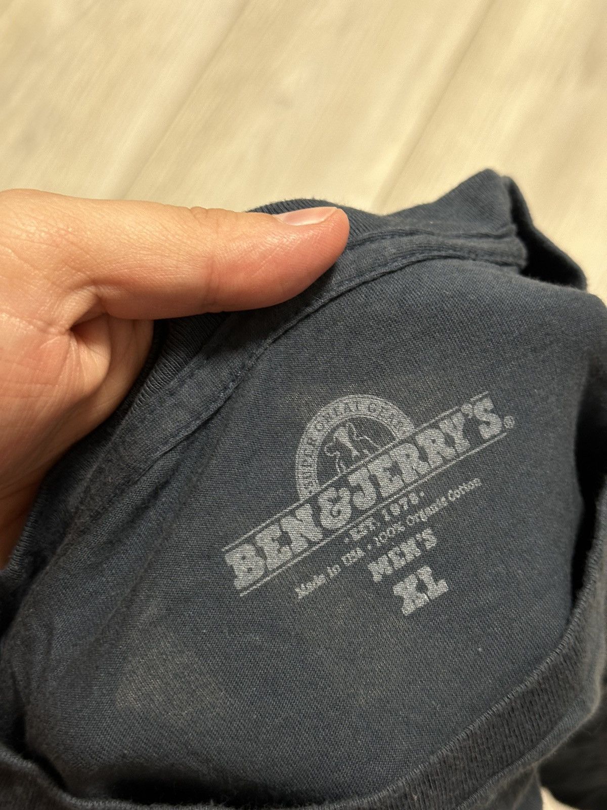 Vintage Vintage 90s Faded Ben and Jerry’s Sky Blue Cow Graphic Tee Size US XL / EU 56 / 4 - 4 Thumbnail