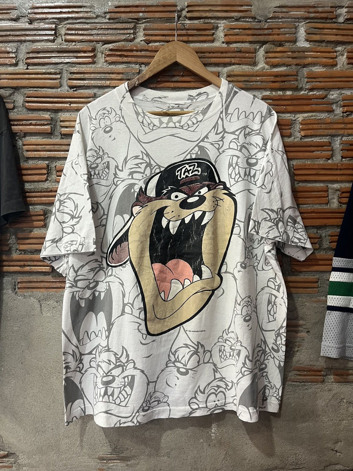 Warner Bros Vintage TAZ (ovp) Looneytunes 1993’s Warner Bros Tshirt Size US XL / EU 56 / 4 - 2 Thumbnail