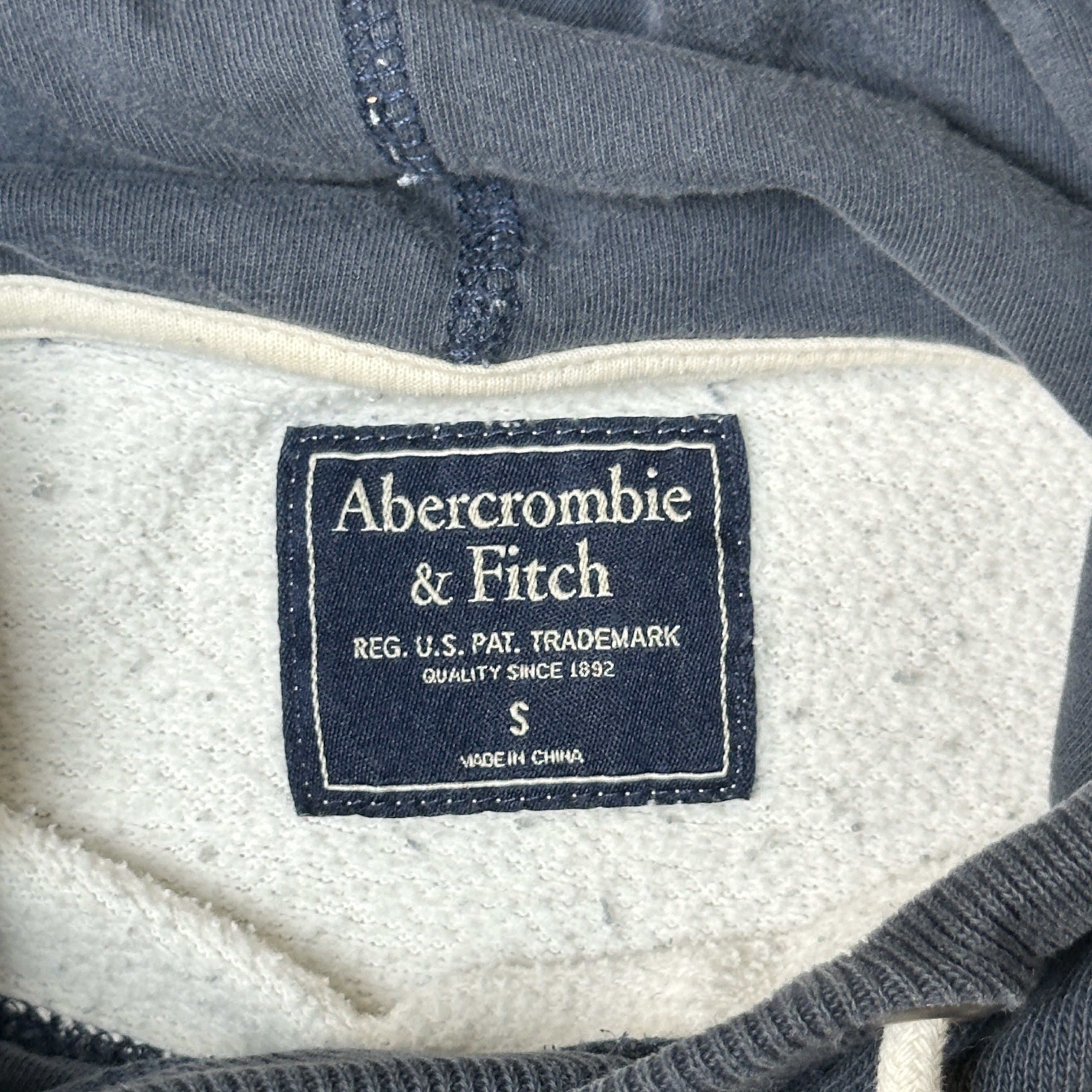 Abercrombie & Fitch Vintage Abercrombie & Fitch Two-Tone Pullover Hoodie Size Small Size US S / EU 44-46 / 1 - 4 Thumbnail