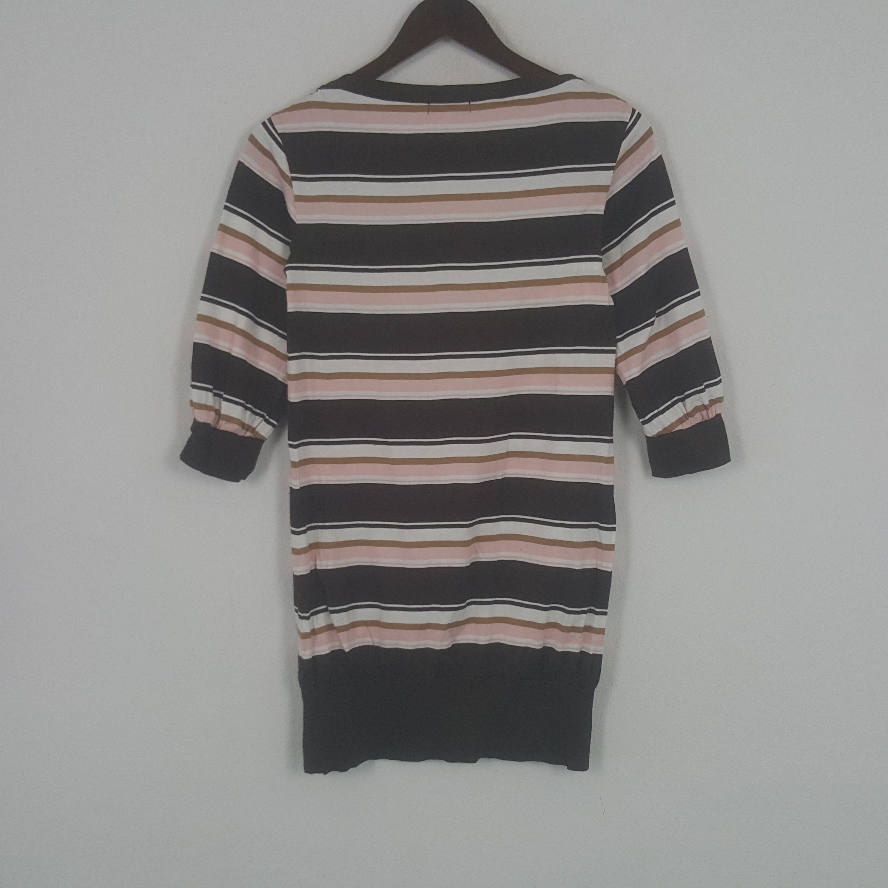 Burberry × Vintage Vintage Burberry London Striped Blue Label Tshirt Size XS / US 0-2 / IT 36-38 - 3 Thumbnail