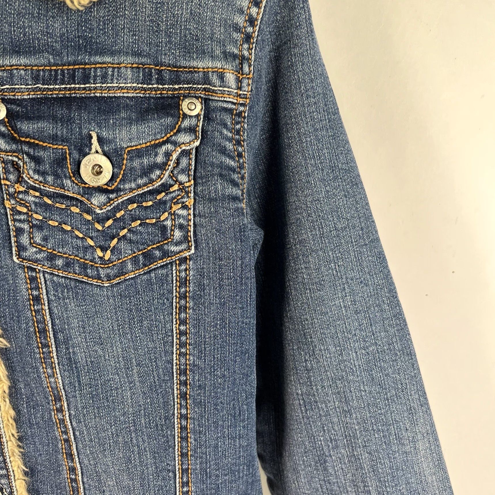 Denime Clash Faux Fur Lined Denim Jean Jacket Women Size Small Blue Embellished Classic City Biker Size 28" / US 6 / IT 42 - 3 Thumbnail