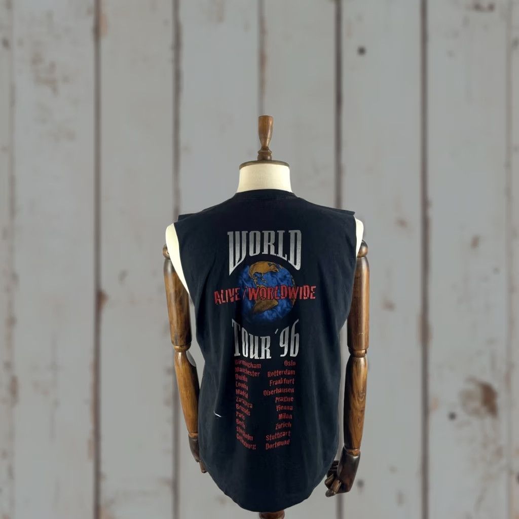 Vintage Kiss T-Shirt L Black Mens Cotton Crew Neck Sleeveless Pullover 1996 Size Size US L / EU 52-54 / 3 - 1 Thumbnail