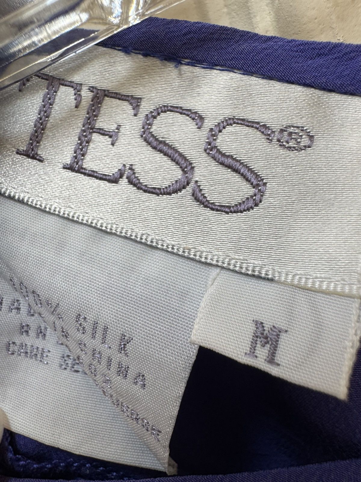 Vintage Tess women’s M vintage 90s button up blouse 100% silk blue Size M / US 6-8 / IT 42-44 - 3 Thumbnail