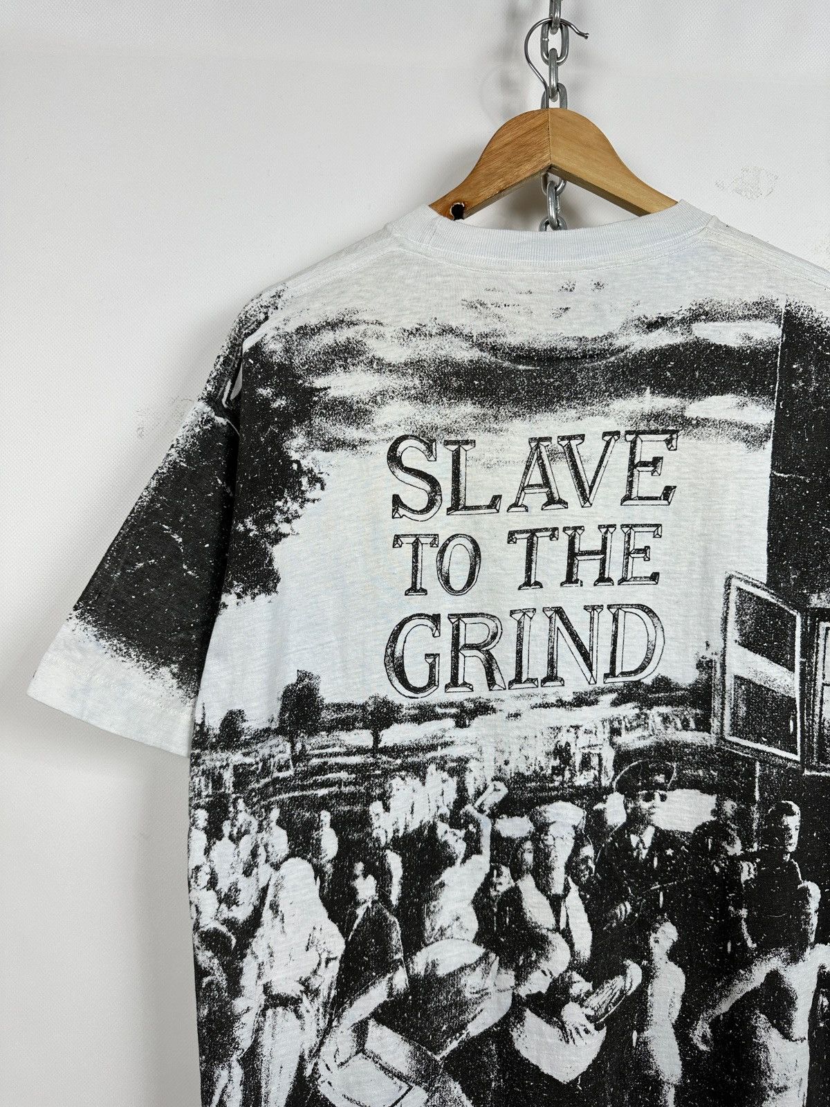 Band Tees 90s Vintage Skid Row Slave To The Grind Band T-Shirt Size US XL / EU 56 / 4 - 14 Thumbnail