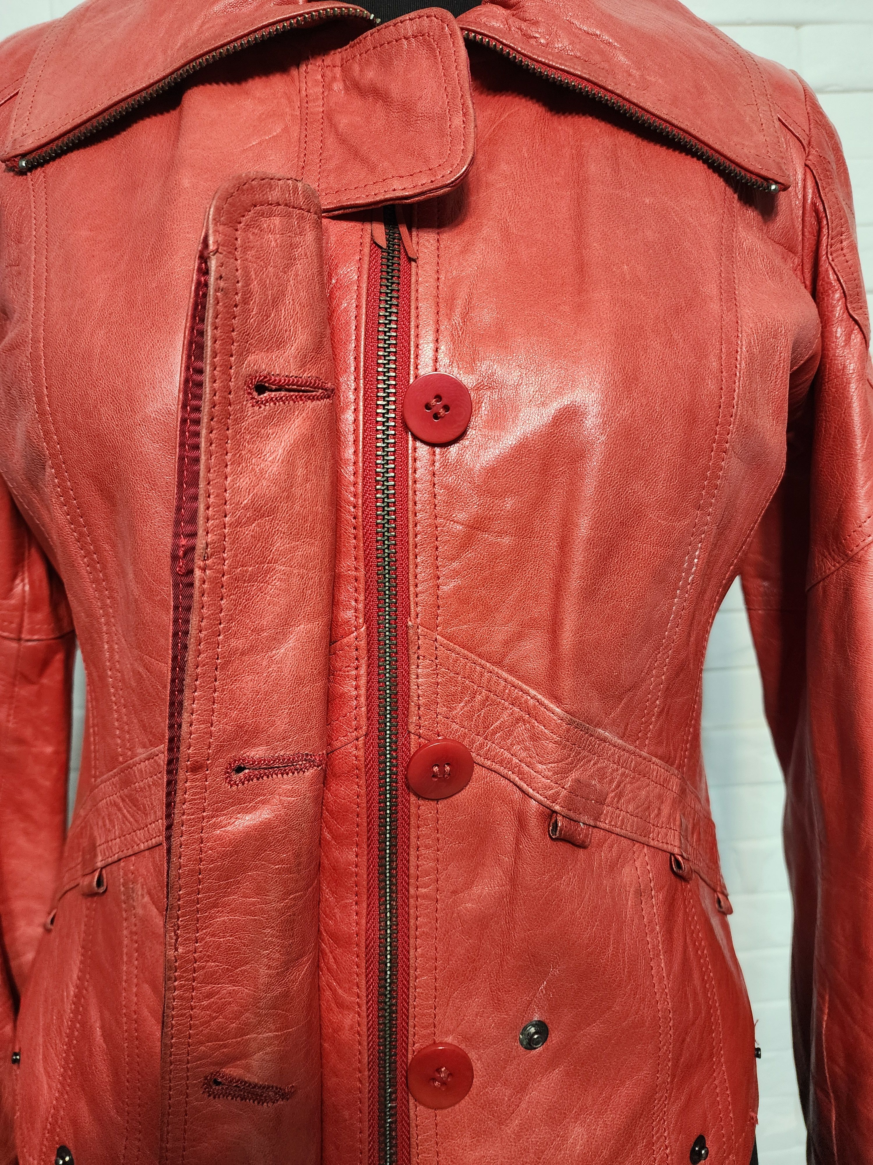 Designer Women's red leather jacket. Size M / US 6-8 / IT 42-44 - 2 Thumbnail
