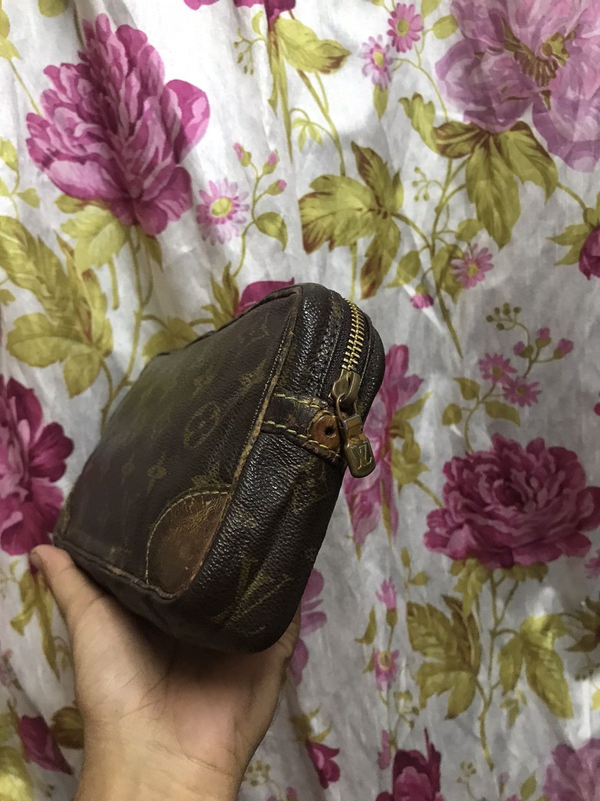 Louis Vuitton × Vintage Vintage Louis Vuitton Monogram Cluct Size ONE SIZE - 9 Thumbnail