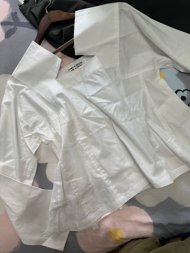 Comme des Garcons Comme Des Garcons The jacket has a cute shape. Size S / US 4 / IT 40 - 2 Thumbnail