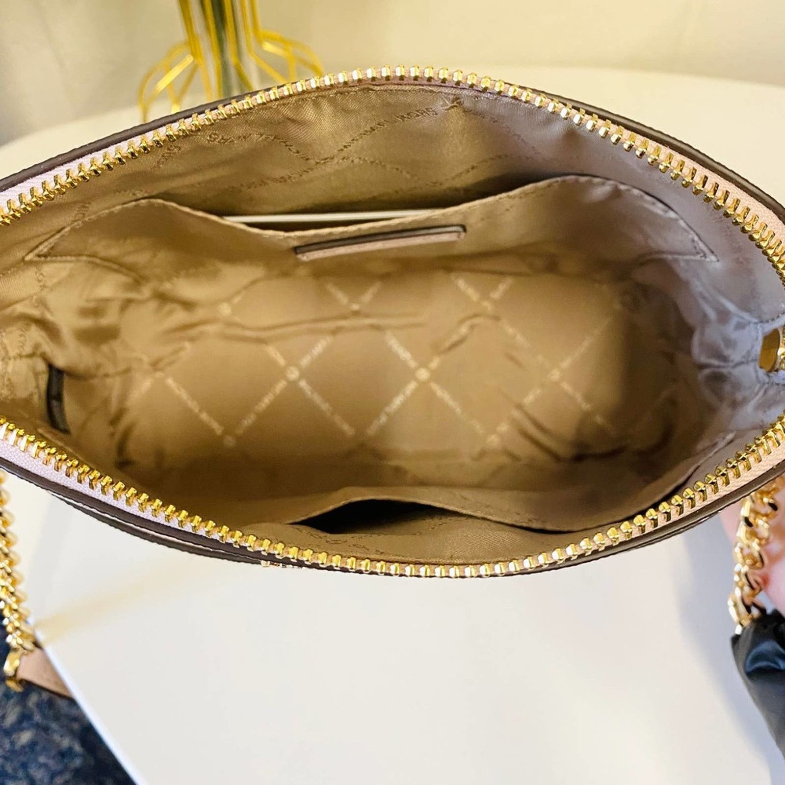 Michael Kors Michael Kors 35F1GTVC6B Jet Set Travel Medium Logo Dome Bag Size ONE SIZE - 8 Thumbnail