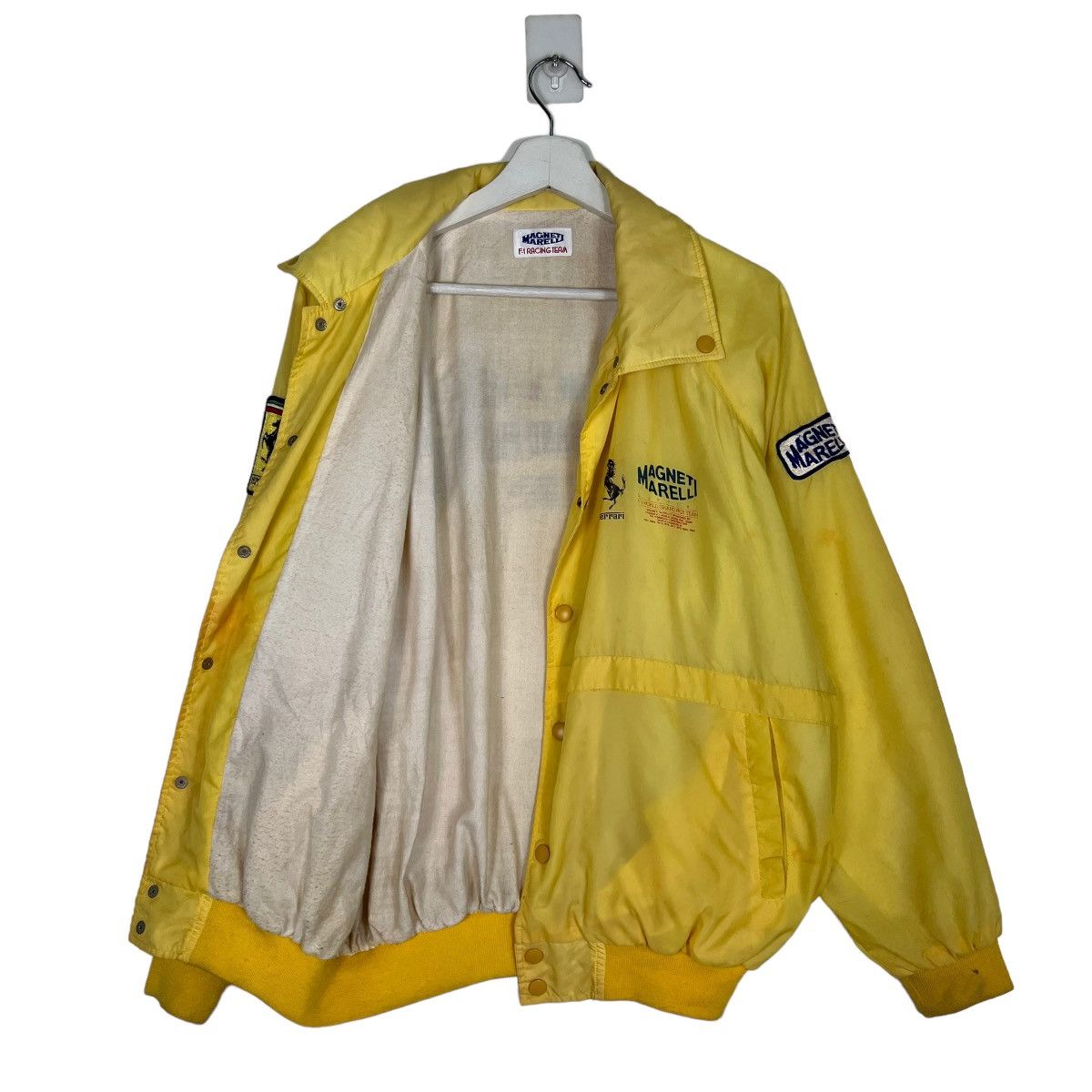 Ferrari 💥 80s VINTAGE FERRARI MAGNETI MARELLI F-1 RACING TEAM Size US L / EU 52-54 / 3 - 6 Thumbnail