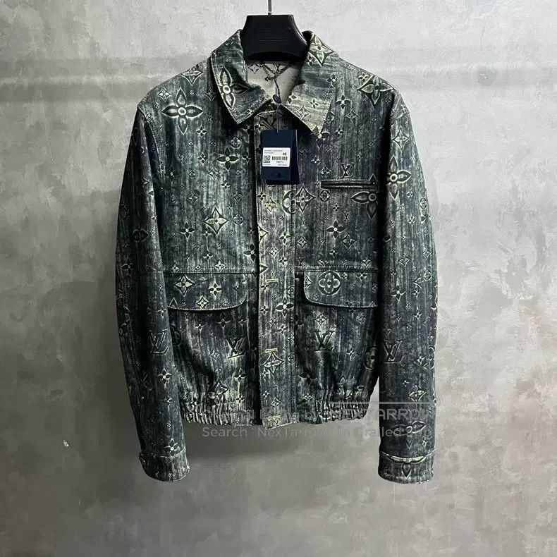 Louis Vuitton Louis Vuitton Gray Logo monogram single-breasted long-slee Size US S / EU 44-46 / 1 - 1 Thumbnail
