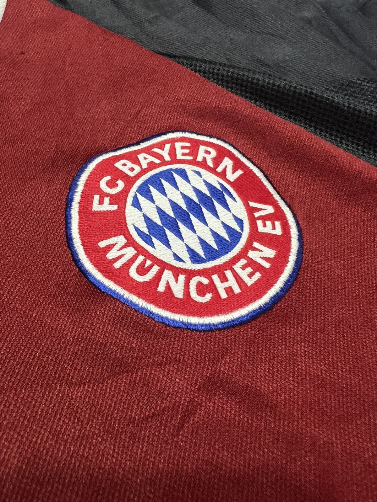 Adidas Bayern Munich 2001 Adidas Home Jersey Size US L / EU 52-54 / 3 - 6 Thumbnail