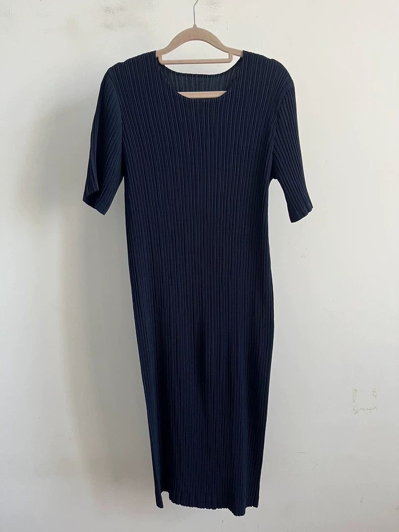 Issey Miyake Issey Miyake size:2 Blue toothpick pleated dress Size S / US 4 / IT 40 - 1 Thumbnail