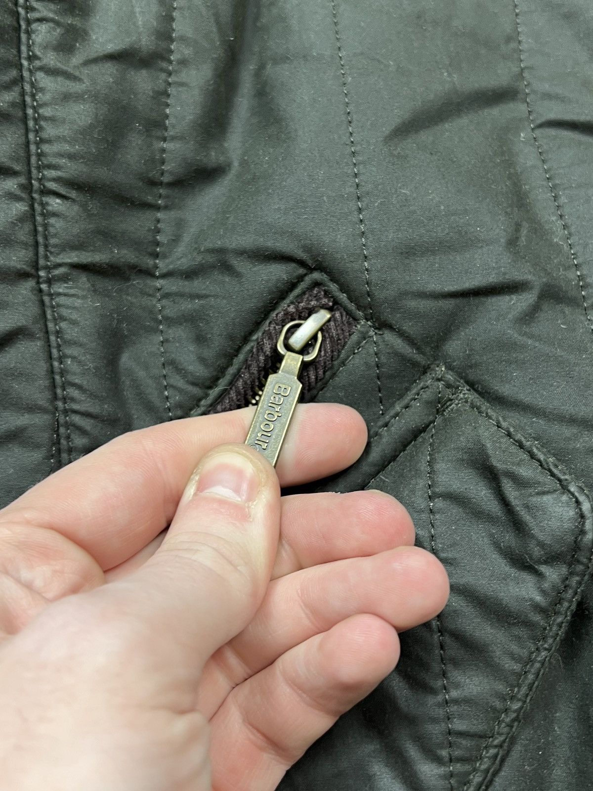 Barbour Barbour Edderton Quilted Waxed Jacket (Y0286) Size US L / EU 52-54 / 3 - 4 Thumbnail