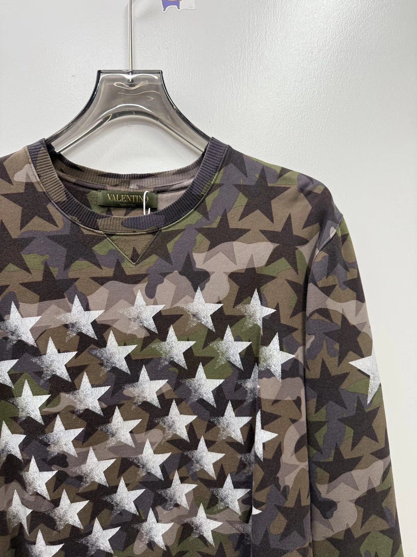 Valentino Valentino Camouflage Star Print Crewneck Sweatshirt S Size US S / EU 44-46 / 1 - 2 Thumbnail