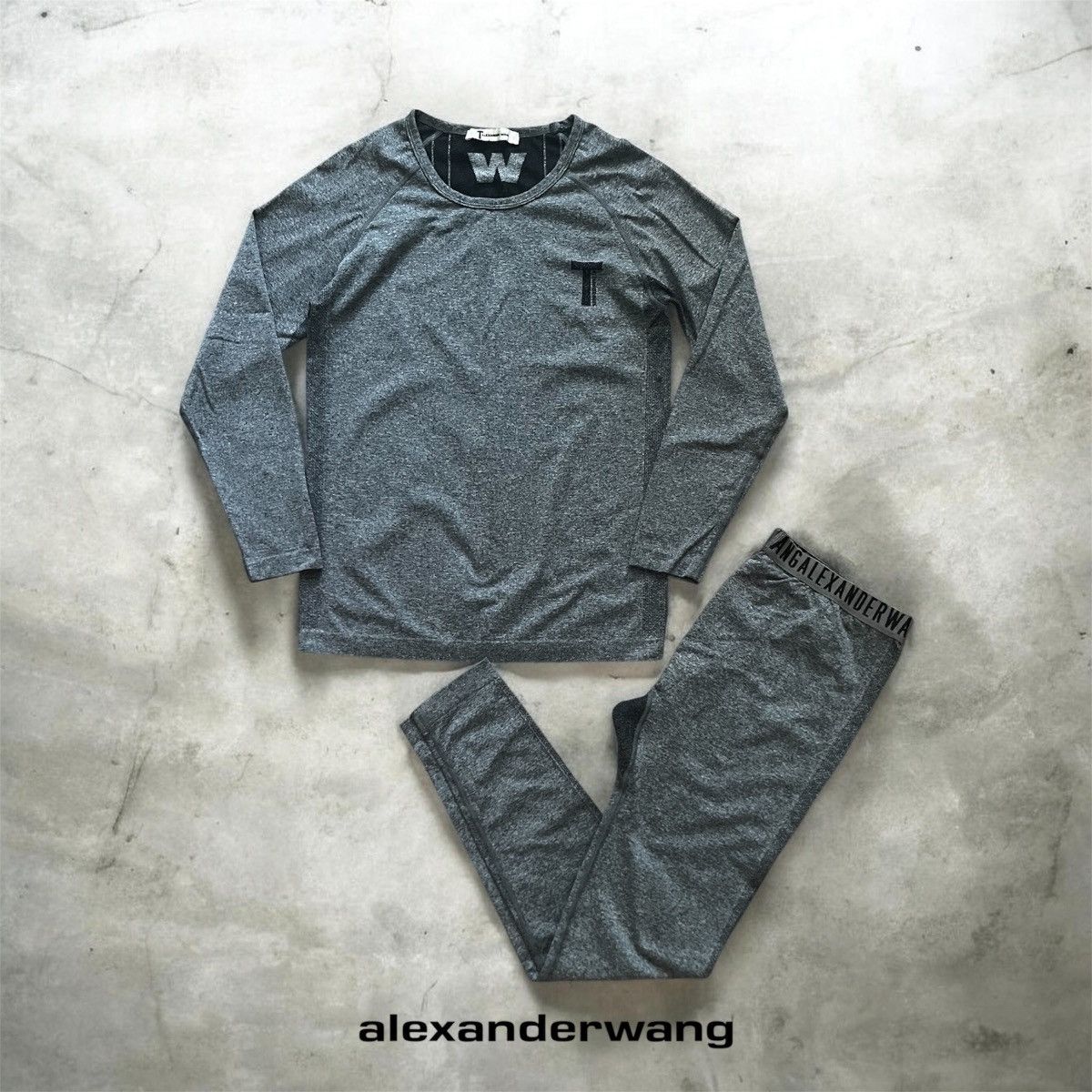 Alexander Wang Alexander Wang Sport Set Long Sleeve + Leggings Grey Logo Size M / US 6-8 / IT 42-44 - 1 Thumbnail
