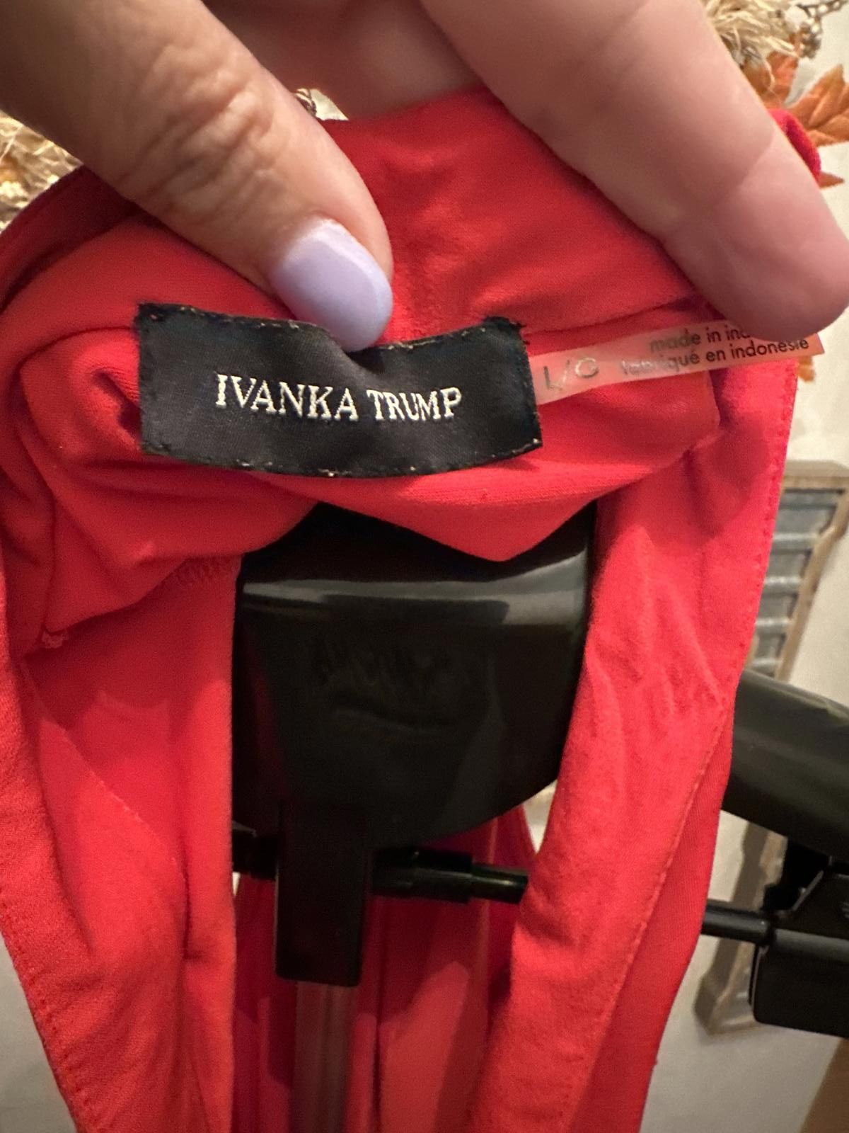 Other Ivanka Trump Red Sleeveless Top with Chic Zip Detail Size L / US 10 / IT 46 - 4 Thumbnail
