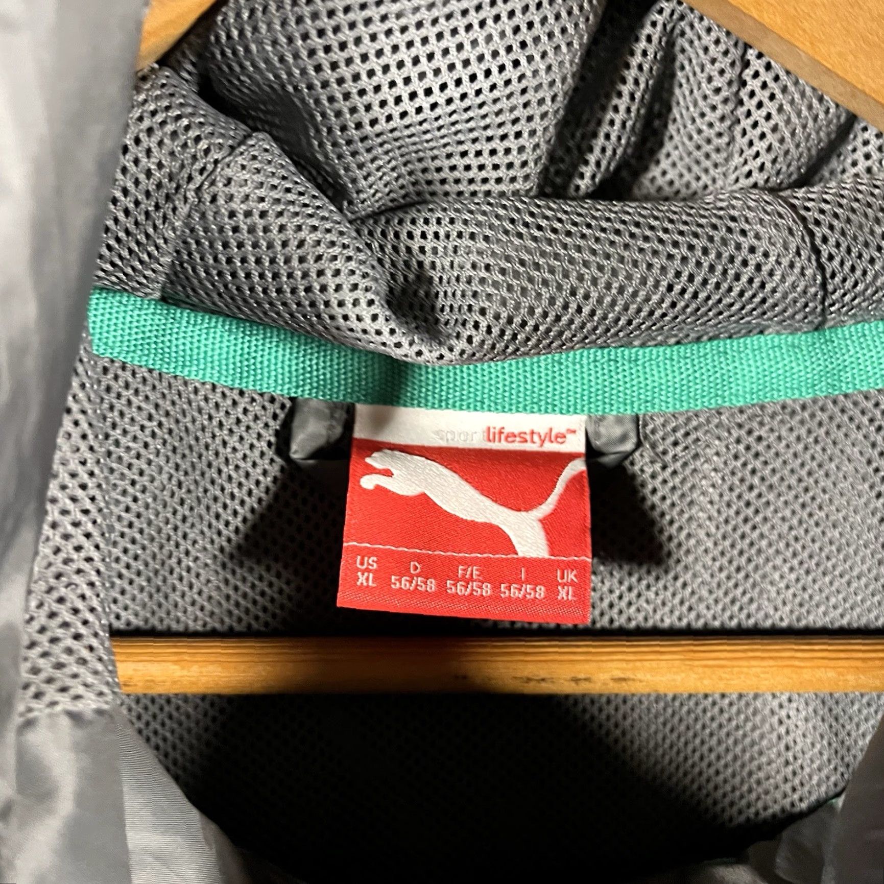 Puma PUMA Mens Windbreaker Jacket XL Gray Mercedes AMG Petronas Racing F1 Formula One 1 Nylon Racing Mercedes Figure? Size US XL / EU 56 / 4 - 6 Thumbnail