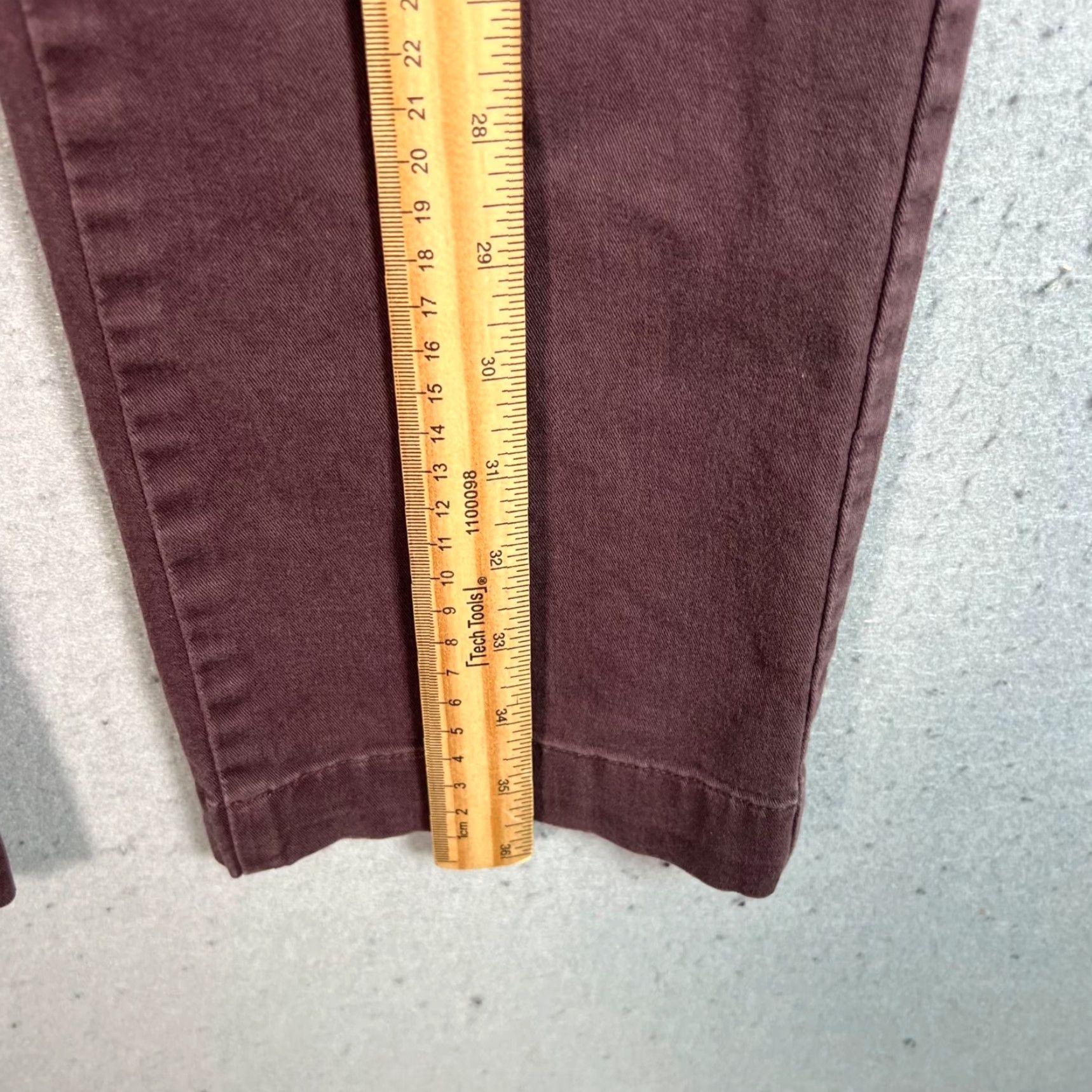 Uniqlo Uniqlo Mens Chino Pants Slim Fit Burgundy Cotton Blend 34 Casual Tailored 32 in Inseam 27 in Size US 34 / EU 50 - 5 Thumbnail