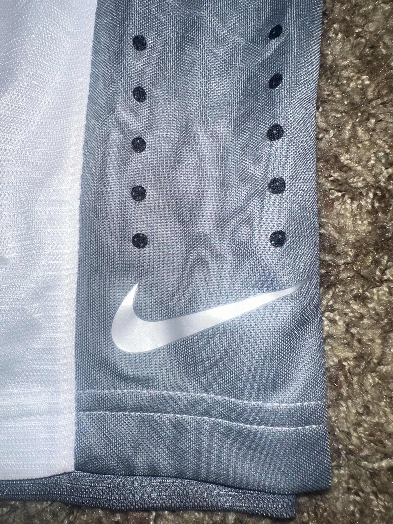 Nike Nike Men’s Elite Basketball Athletic Mesh Shorts 2015 Size US 34 / EU 50 - 2 Thumbnail