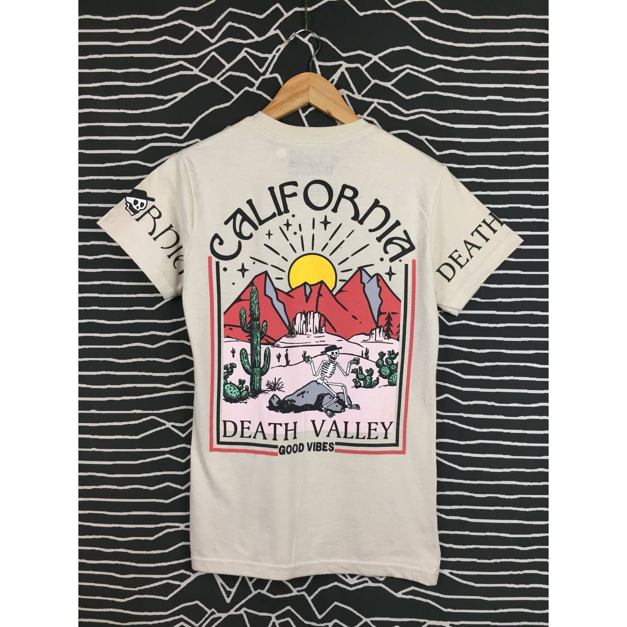 Vintage Weekend Warrior California Death Valley Good Vibes Tee Size US S / EU 44-46 / 1 - 1 Thumbnail