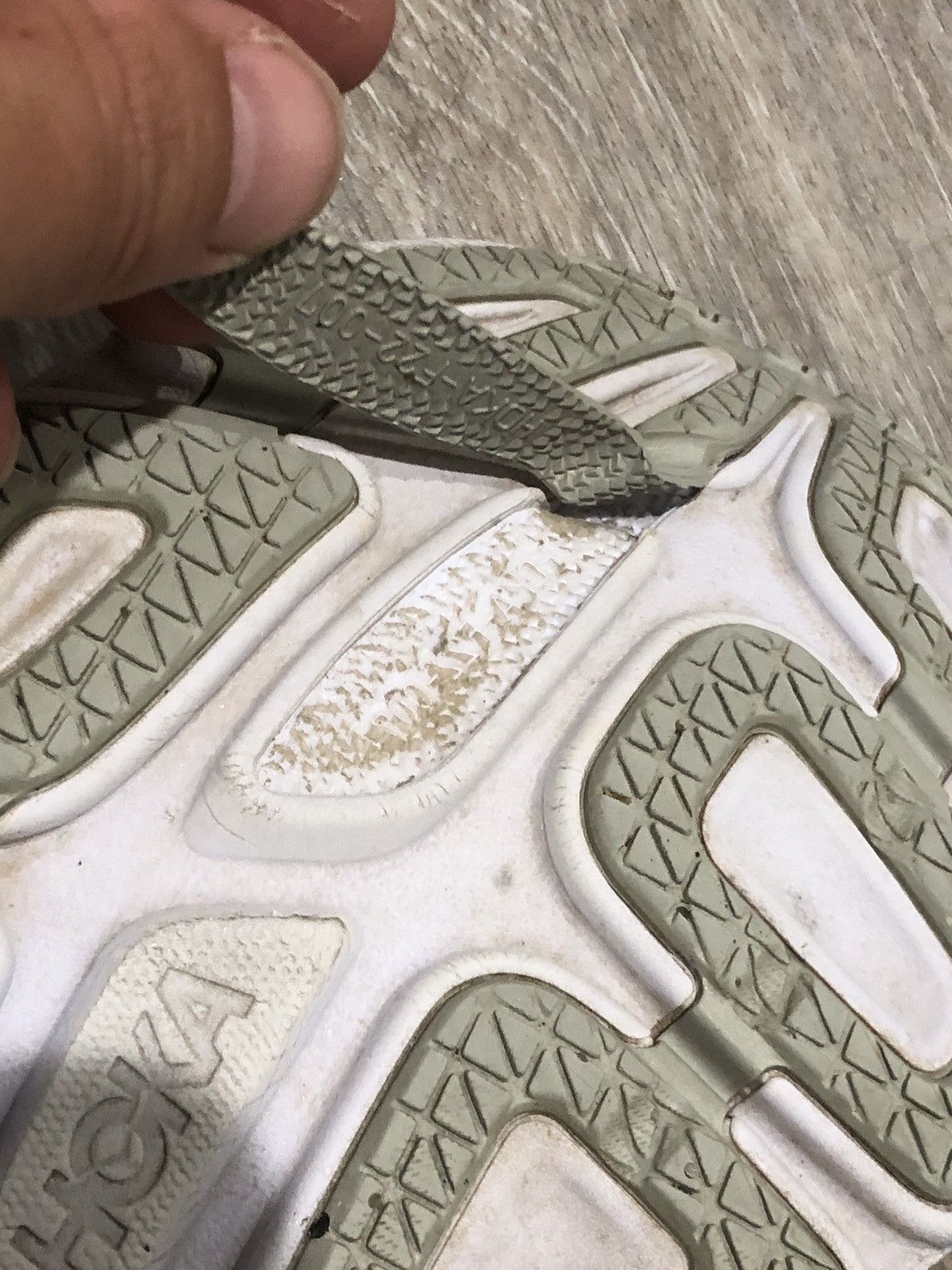 Hoka Hoka One One Bondi 8 Shoes Womens Size 6.5 Wide Gray Size US 6.5 / IT 36.5 - 22 Thumbnail